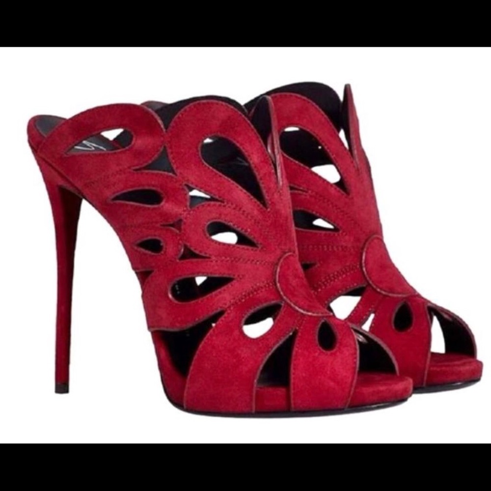 Giuseppe Zanotti Red Pumps
